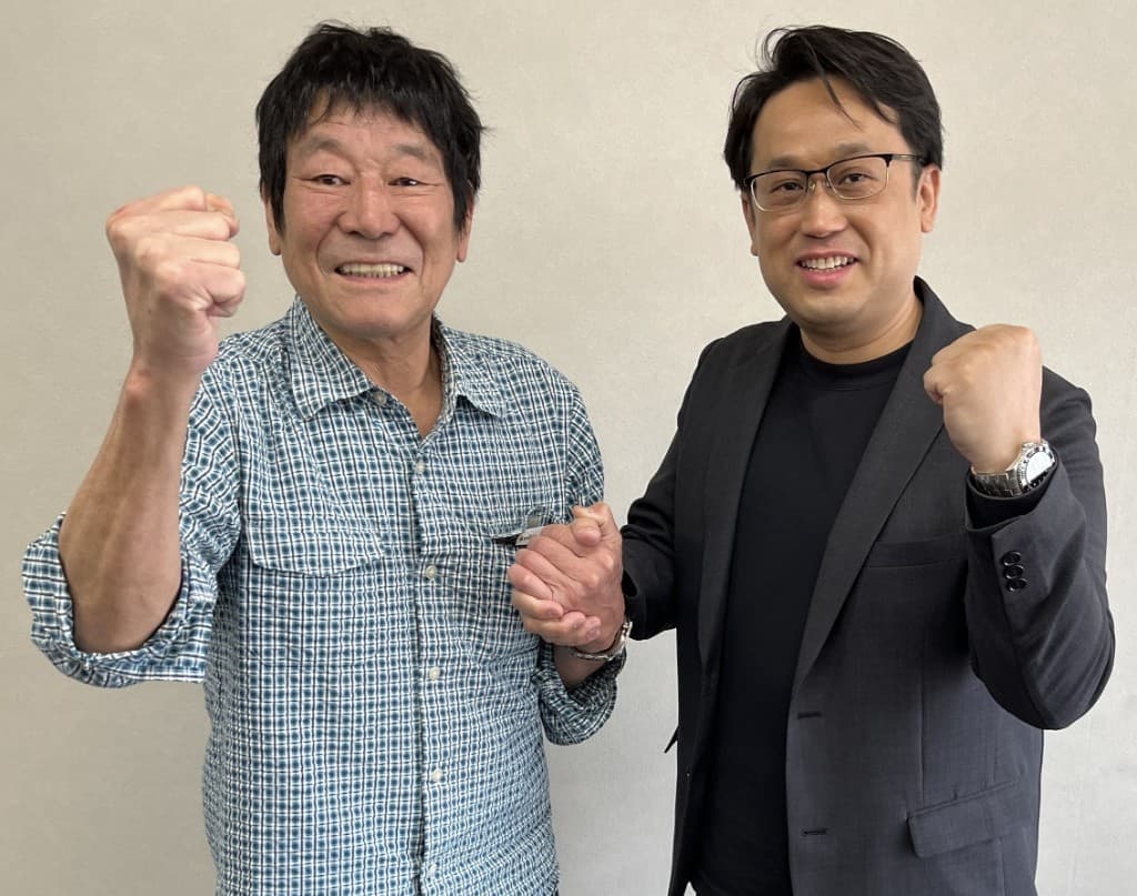 月間経営情報誌 Anchor 2026年8月号掲載予定のダンカンさんとの対談写真